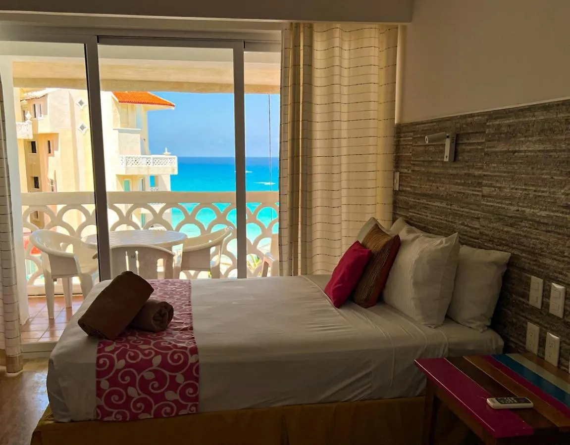 Seashore Apartment Канкун