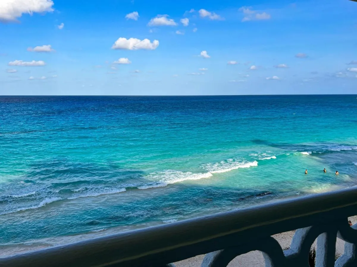 Seashore Apartment Канкун
