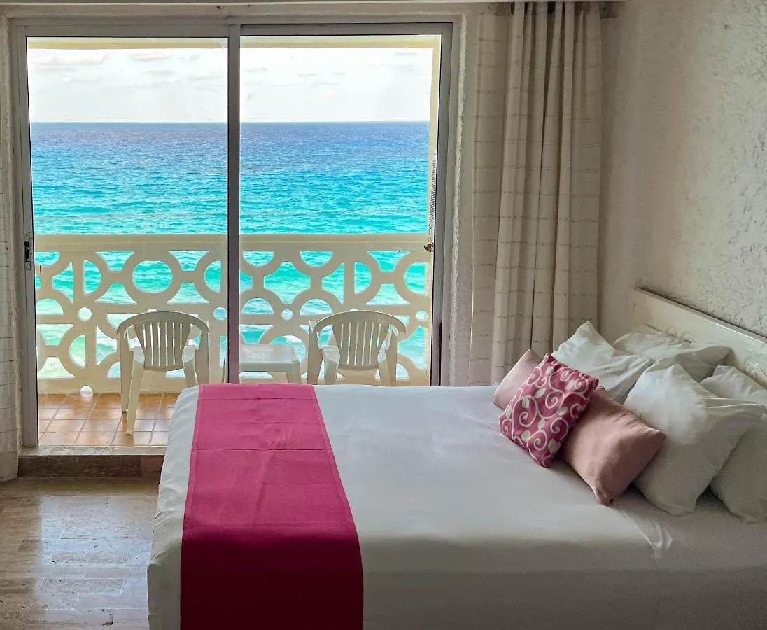 Seashore Apartment Cancún