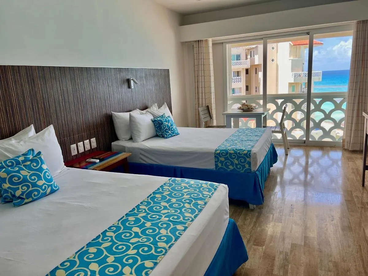 Seashore Apartment Cancún