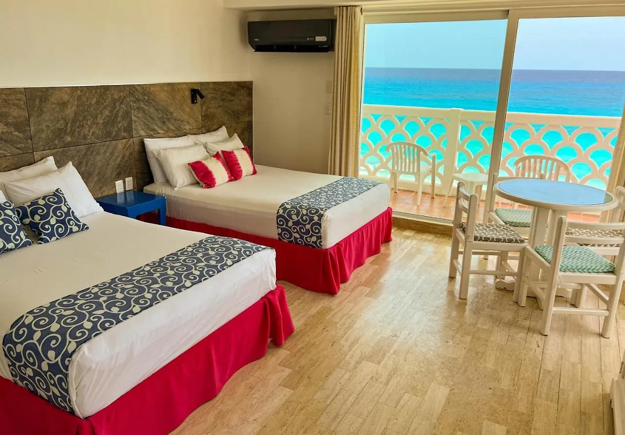 Seashore Apartment Cancún